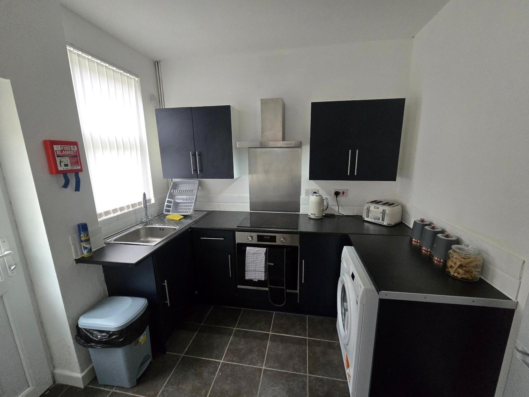 Anfield Guest House Sleeps 5 Liverpool Ngoại thất bức ảnh